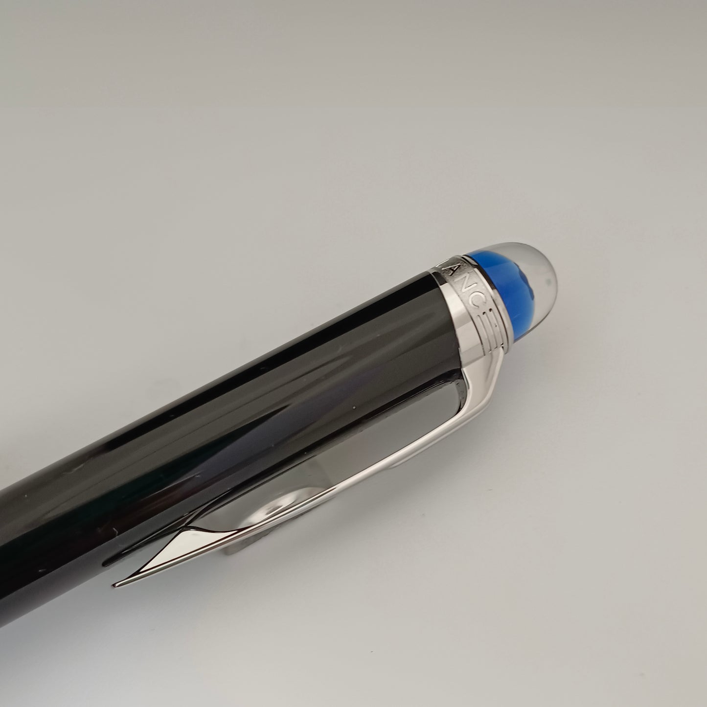 Montblanc Starwalker Doue Black Ballpoint Pen with Platinum Trim