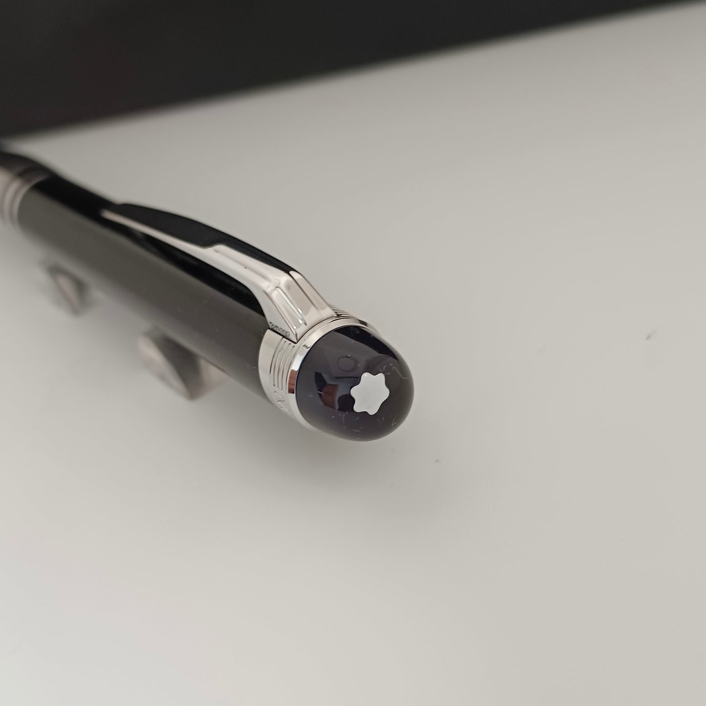 Montblanc Starwalker Doue Black Ballpoint Pen with Platinum Trim