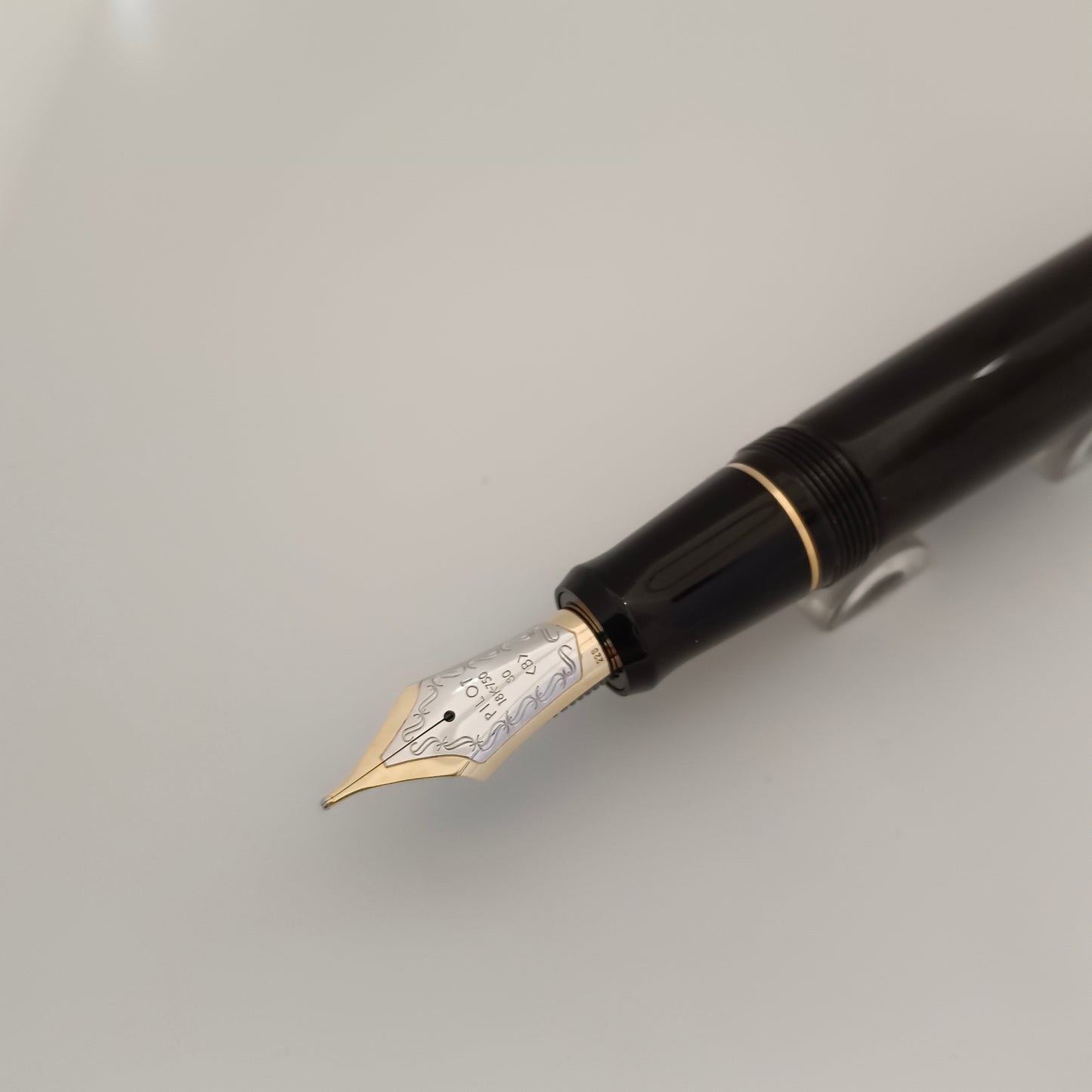 Pilot Custom Urushi Black Fountain Pen
