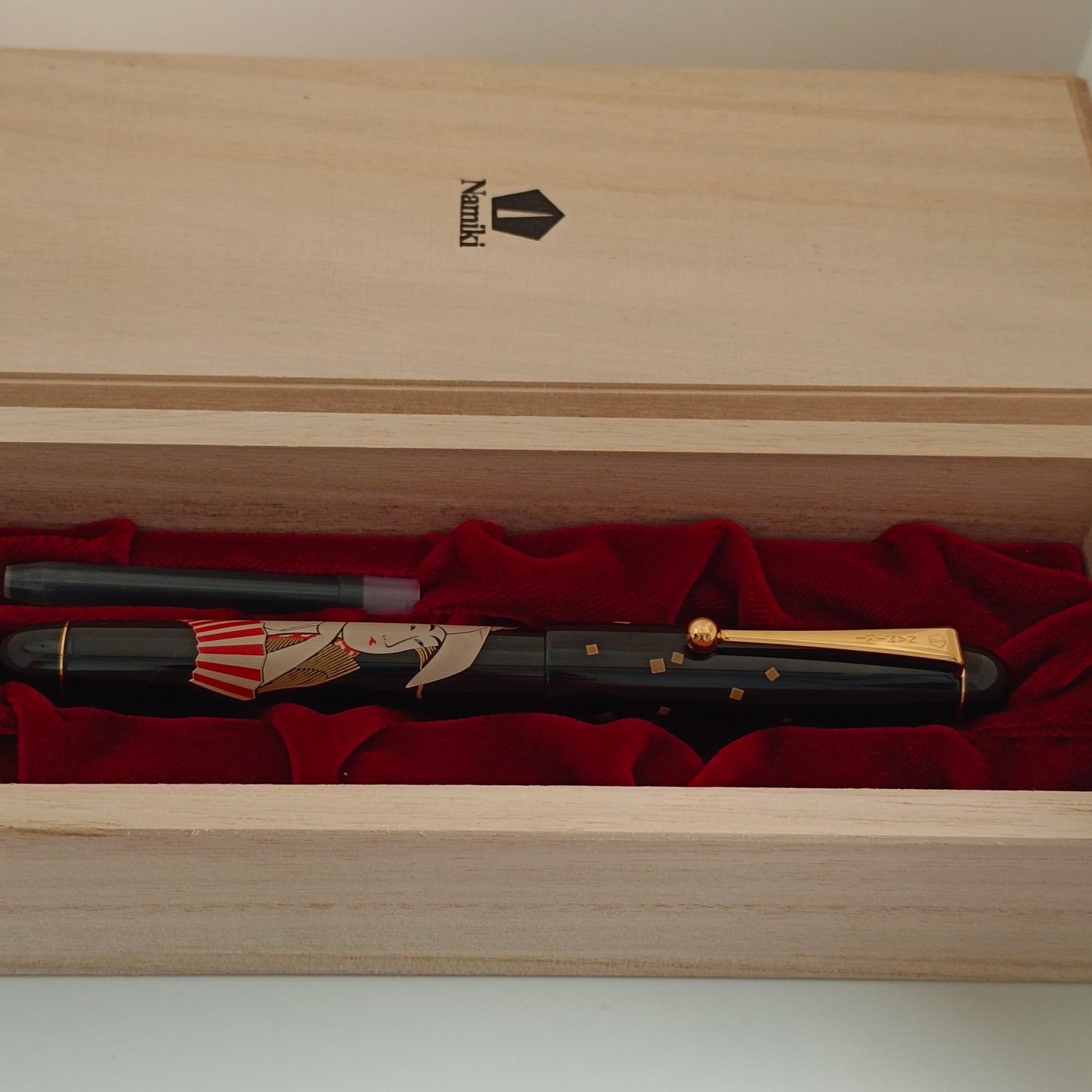 Namiki Nippon Art 3 Beautés Ukiyo-e Toyohina Tomimoto Fountain Pen