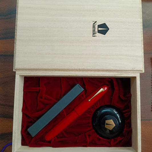 Namiki Urushi Emperor Red Vermilion No.50 Fountain Pen