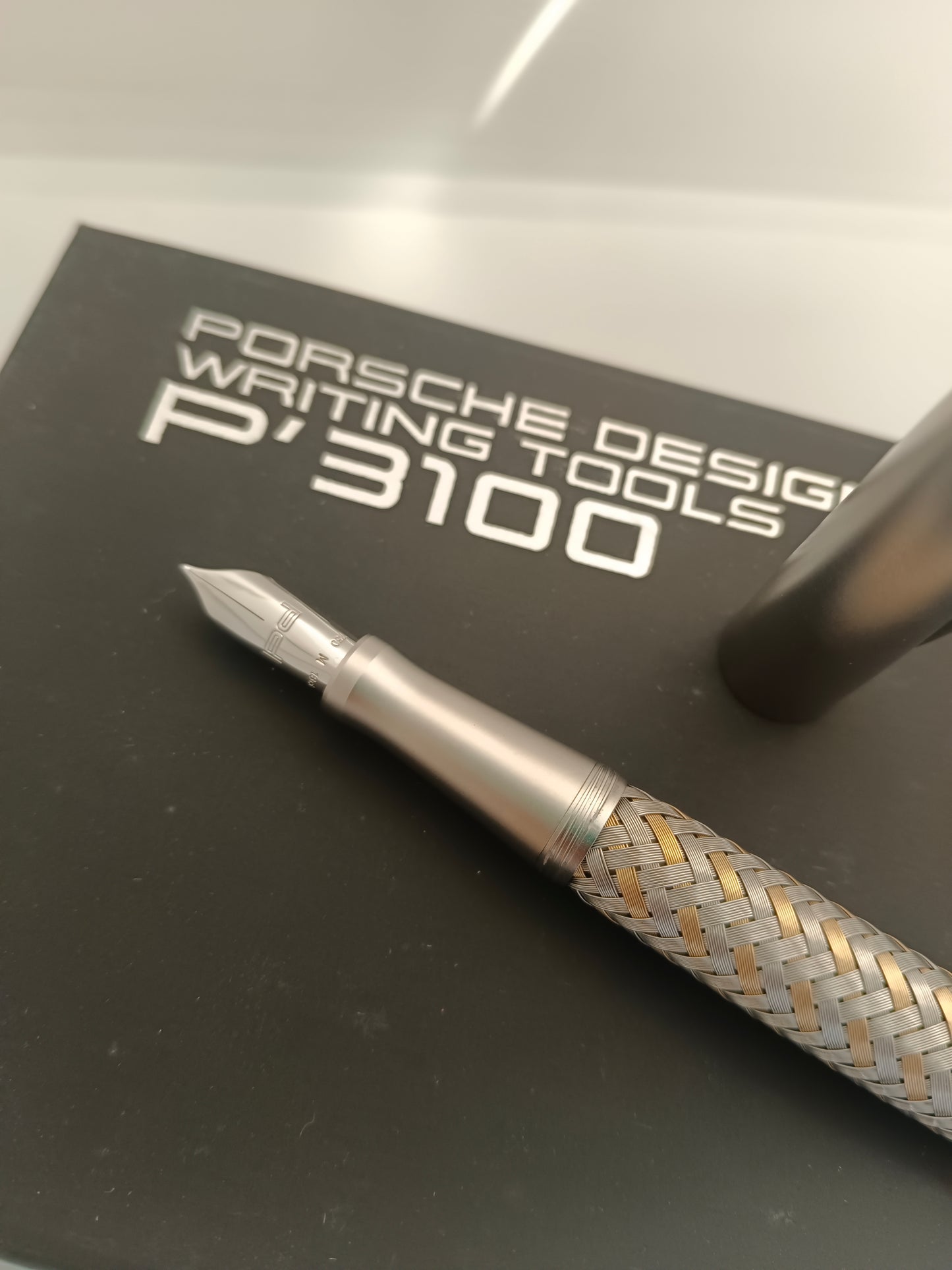 Porsche Design P3110 Steel / GoldTecflex Fountain Pen