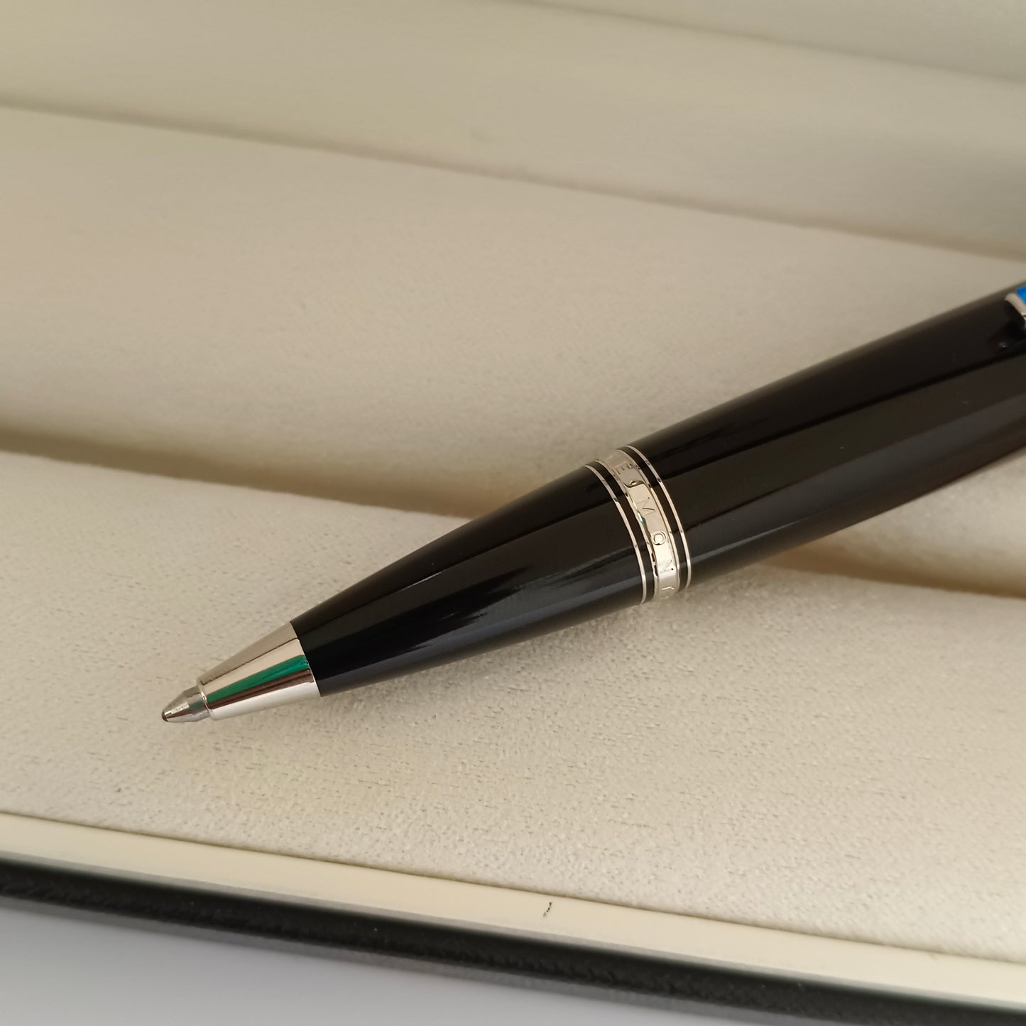 MontBlanc Boheme Ballpoint Pen, Black with Blue stone