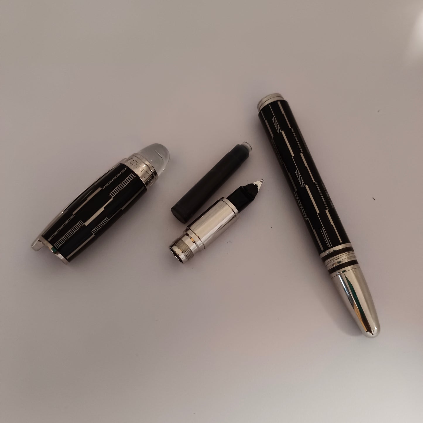 Montblanc starwalker mystery black fountain pen