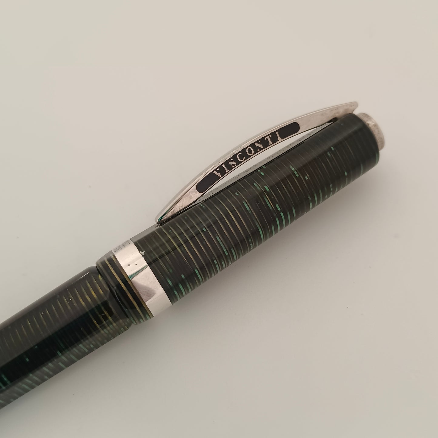 Visconti Wall Street Green Pearl Celluloid Fountain Pen