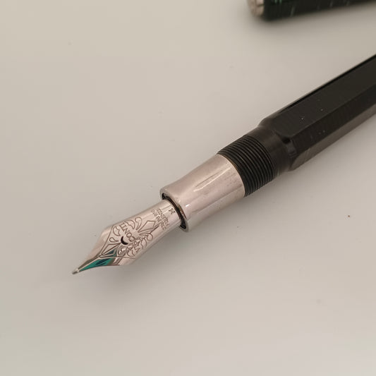 Visconti Wall Street Green Pearl Celluloid Fountain Pen