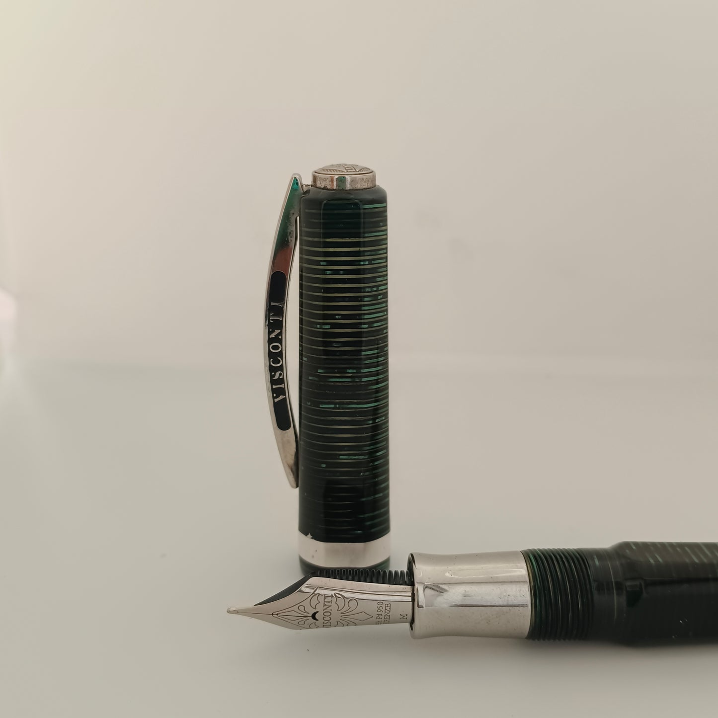 Visconti Wall Street Green Pearl Celluloid Fountain Pen