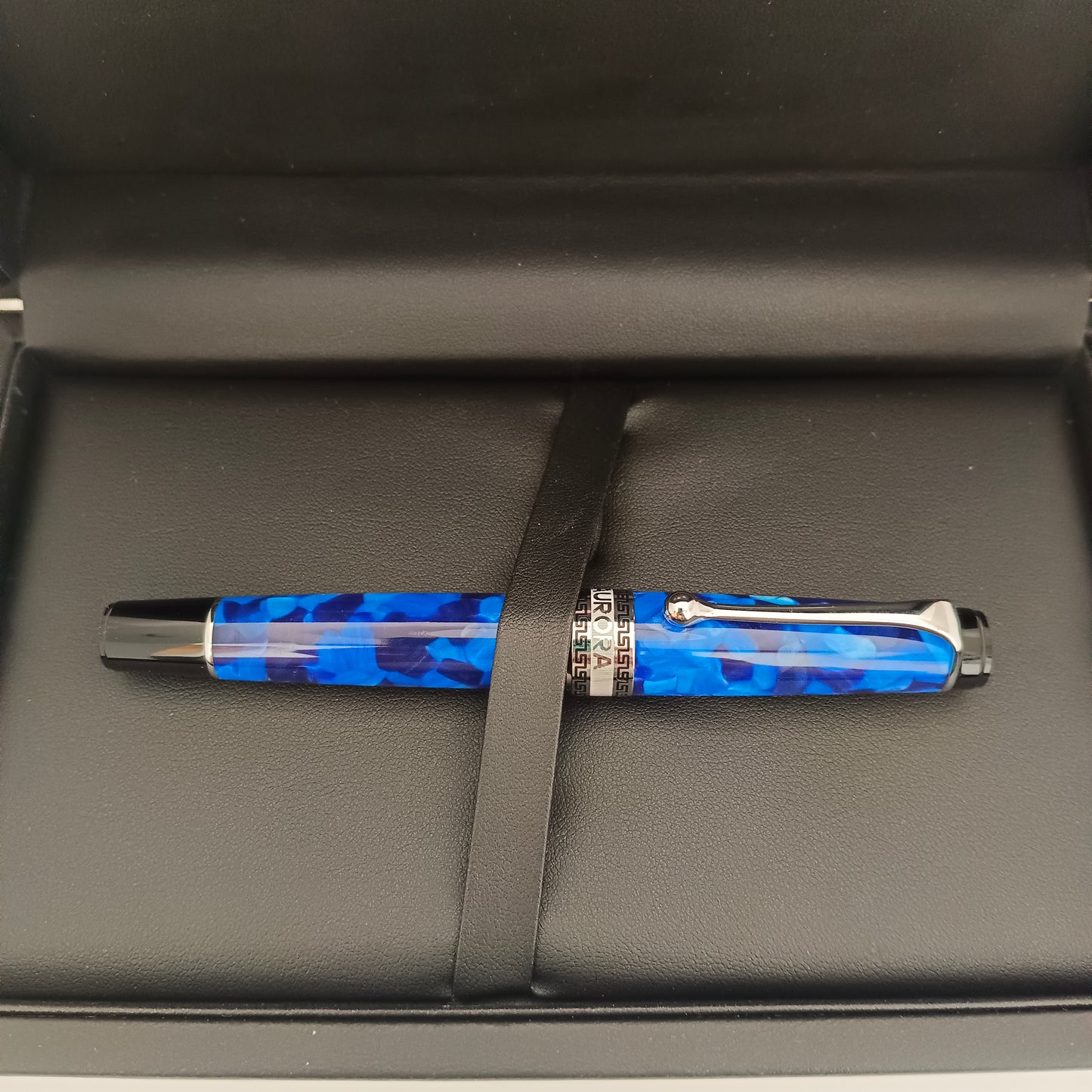 Aurora optima auroloid Blue with CT fountain pen