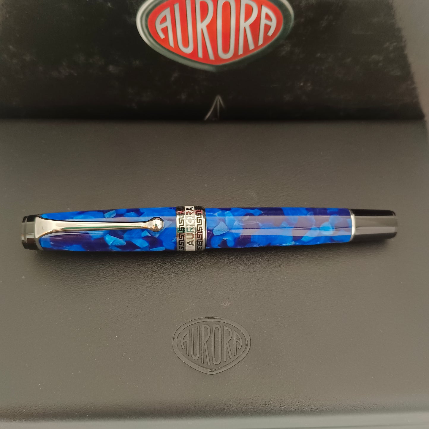 Aurora optima auroloid Blue with CT fountain pen