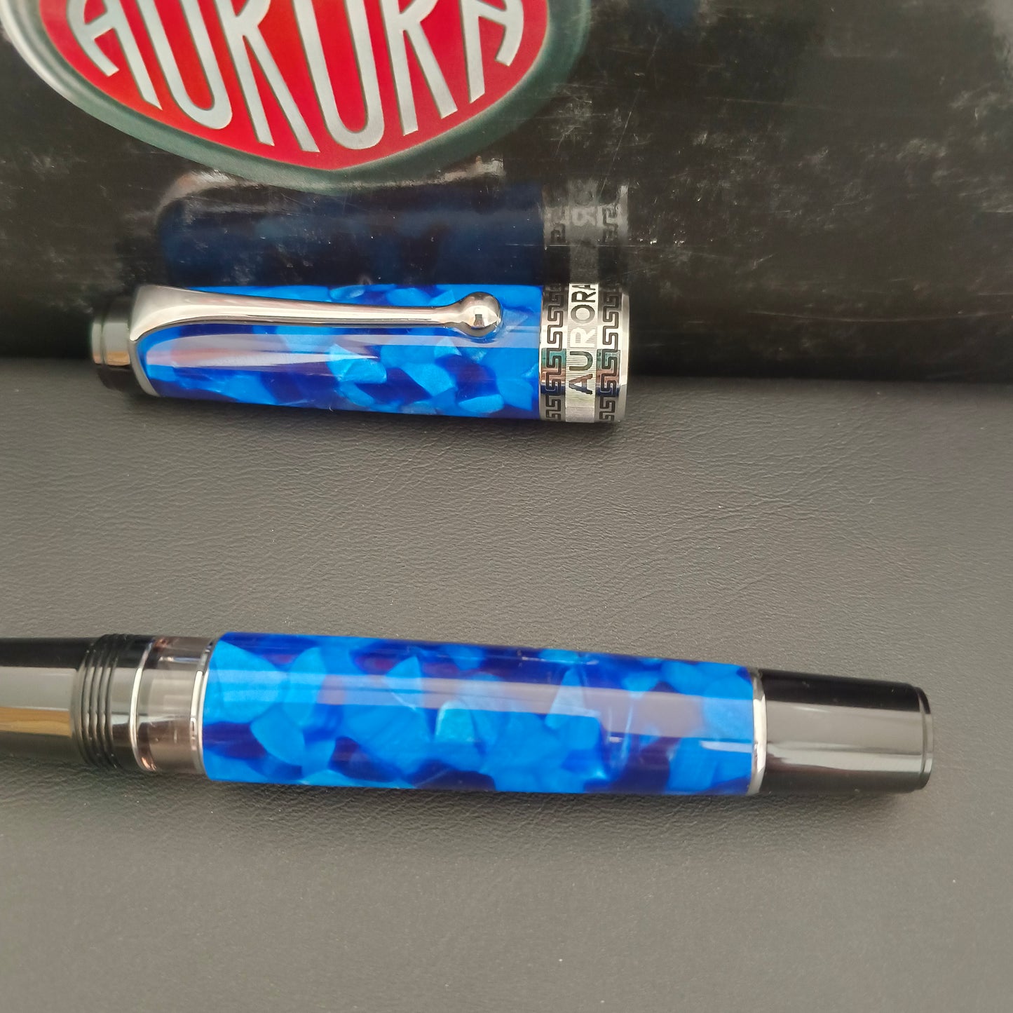 Aurora optima auroloid Blue with CT fountain pen
