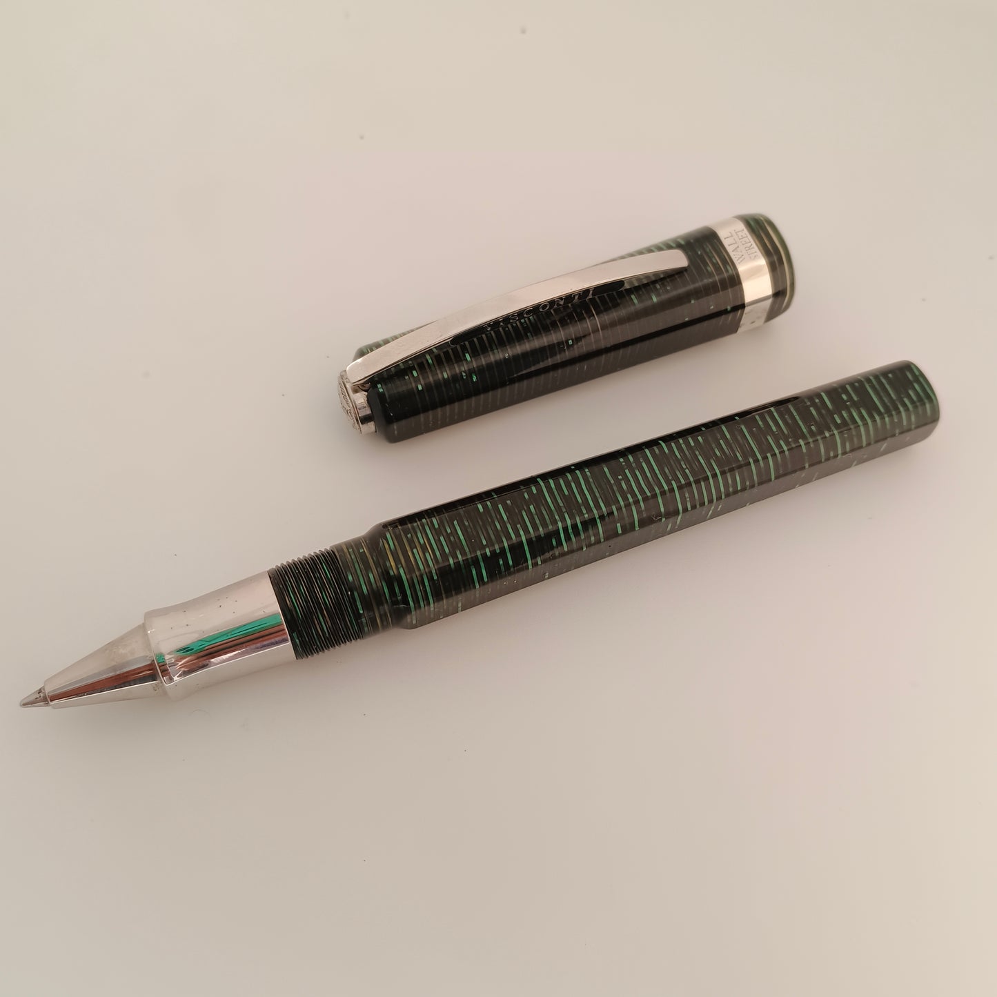 Visconti Wall Street Pearl Green Celluloid Rollerball Pen