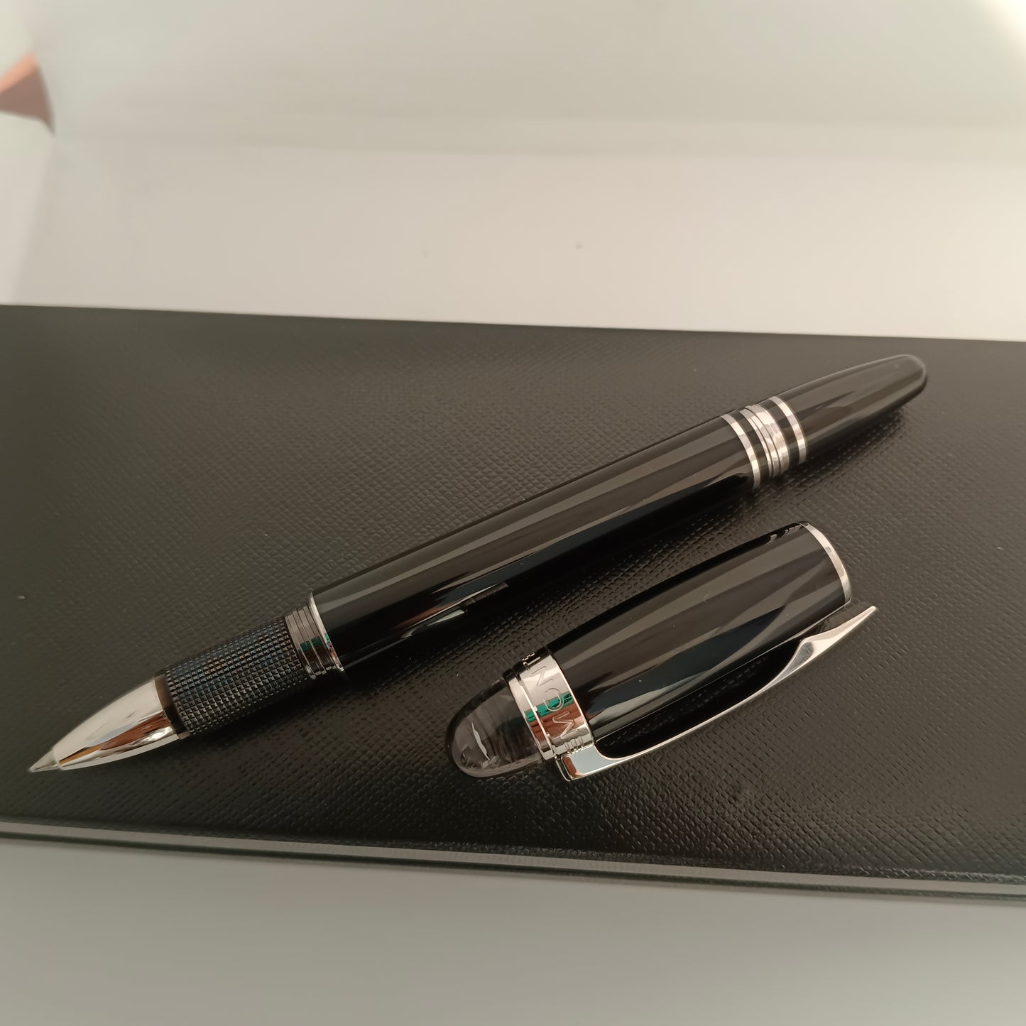 Mont Blanc Starwalker Black Rollerball Pen With Platinum Trim