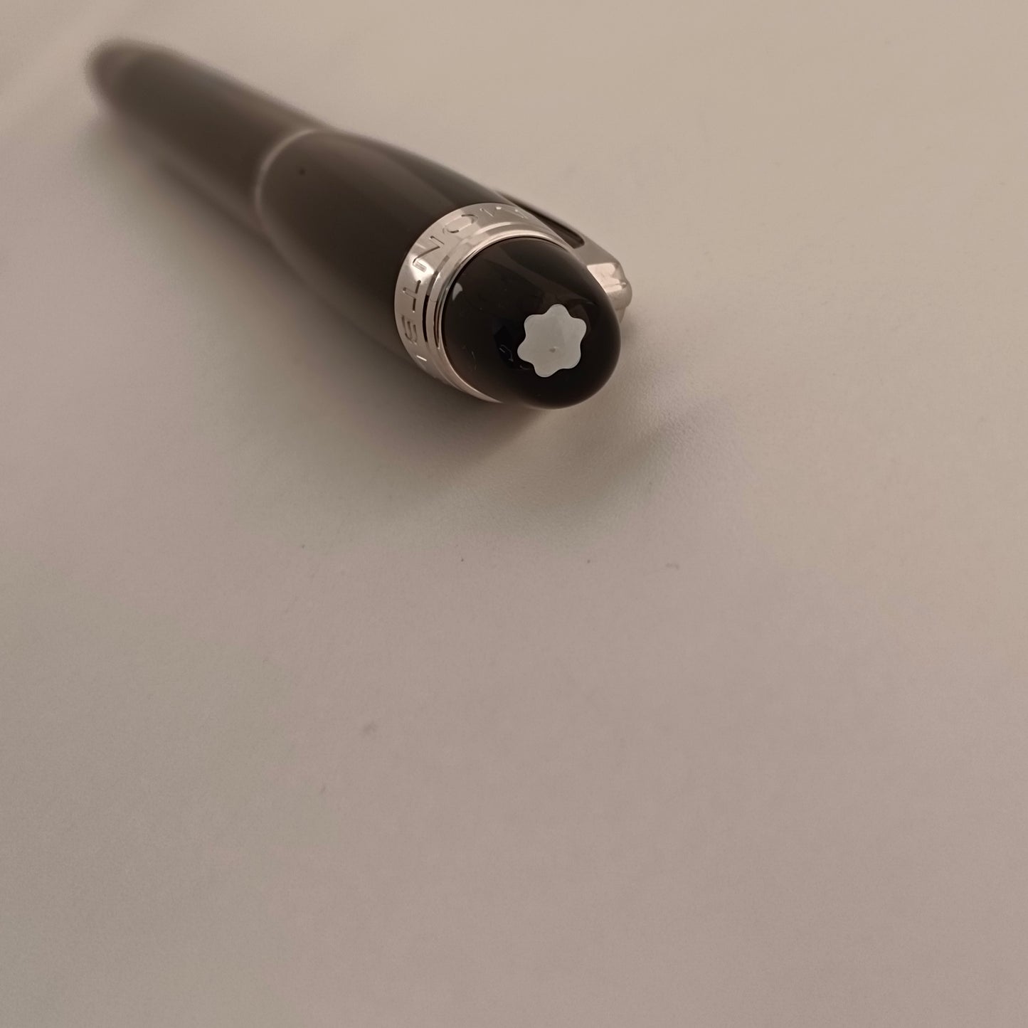 Mont Blanc Starwalker Black Rollerball Pen With Platinum Trim