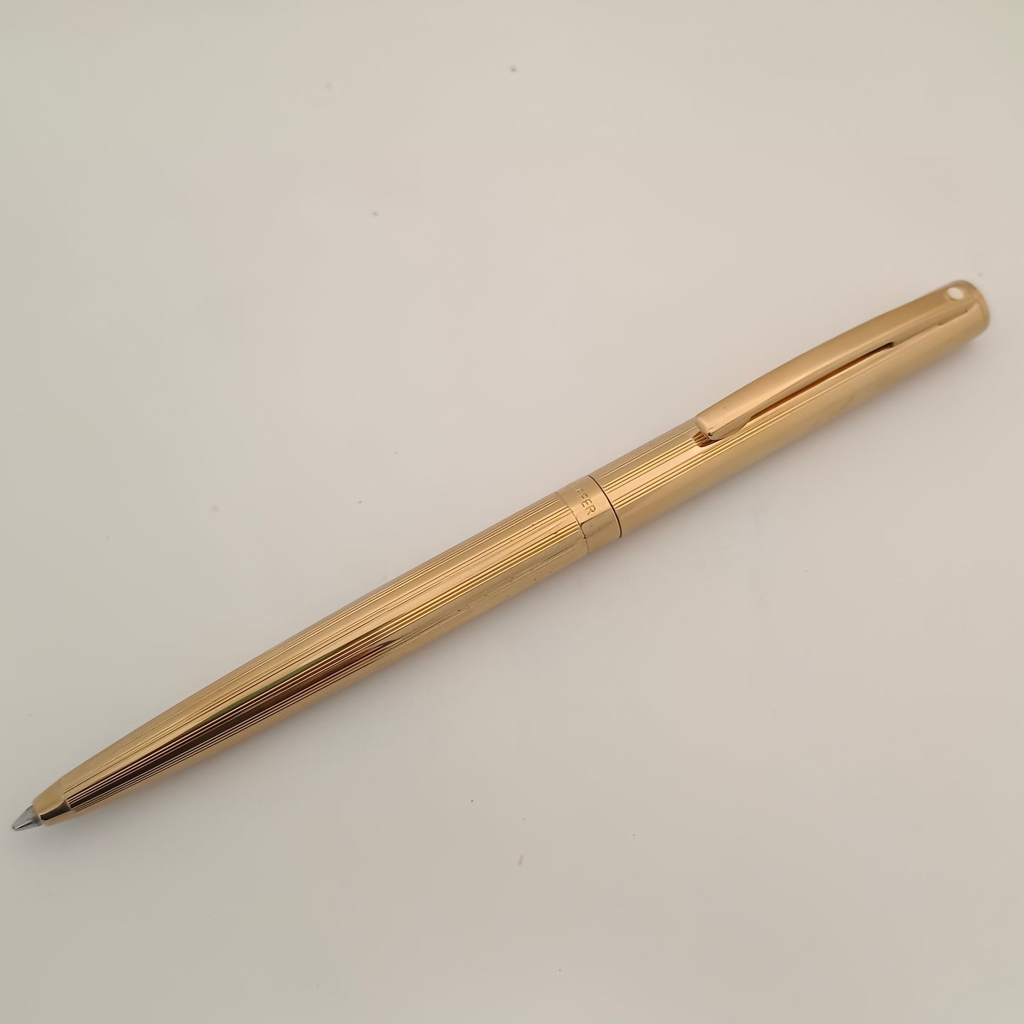 Sheaffer Sagaris 9474 Fluted Gold Ballpoint Pen