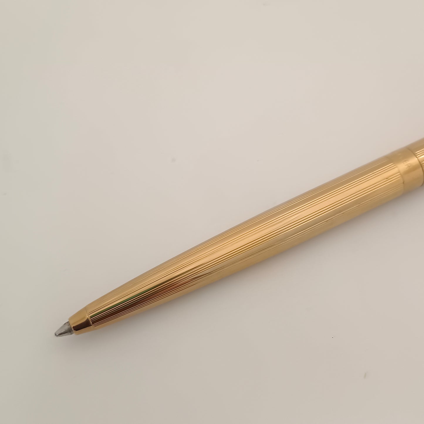 Sheaffer Sagaris 9474 Fluted Gold Ballpoint Pen
