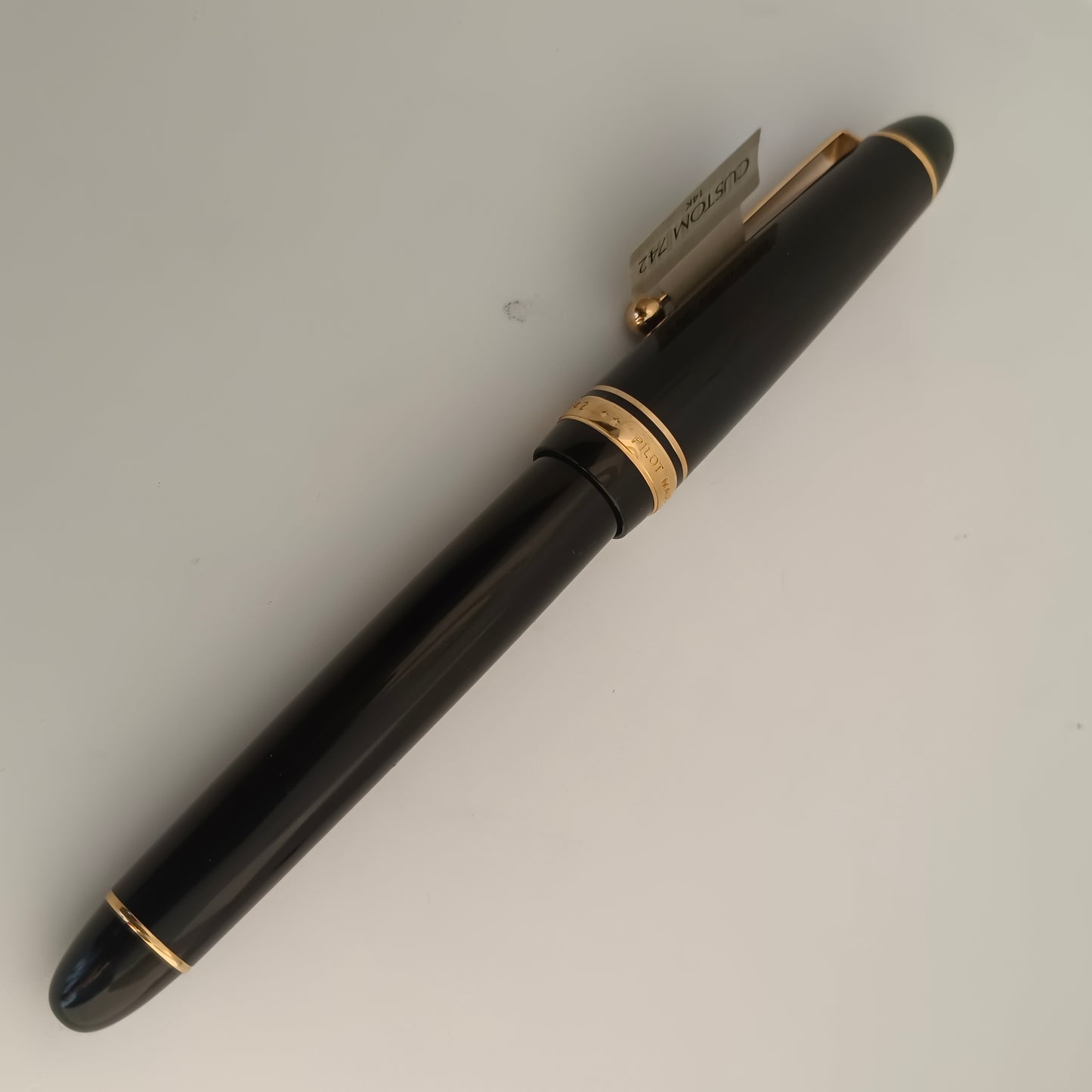Pilot Custom 742 Black Fountain Pen - Gold Trim