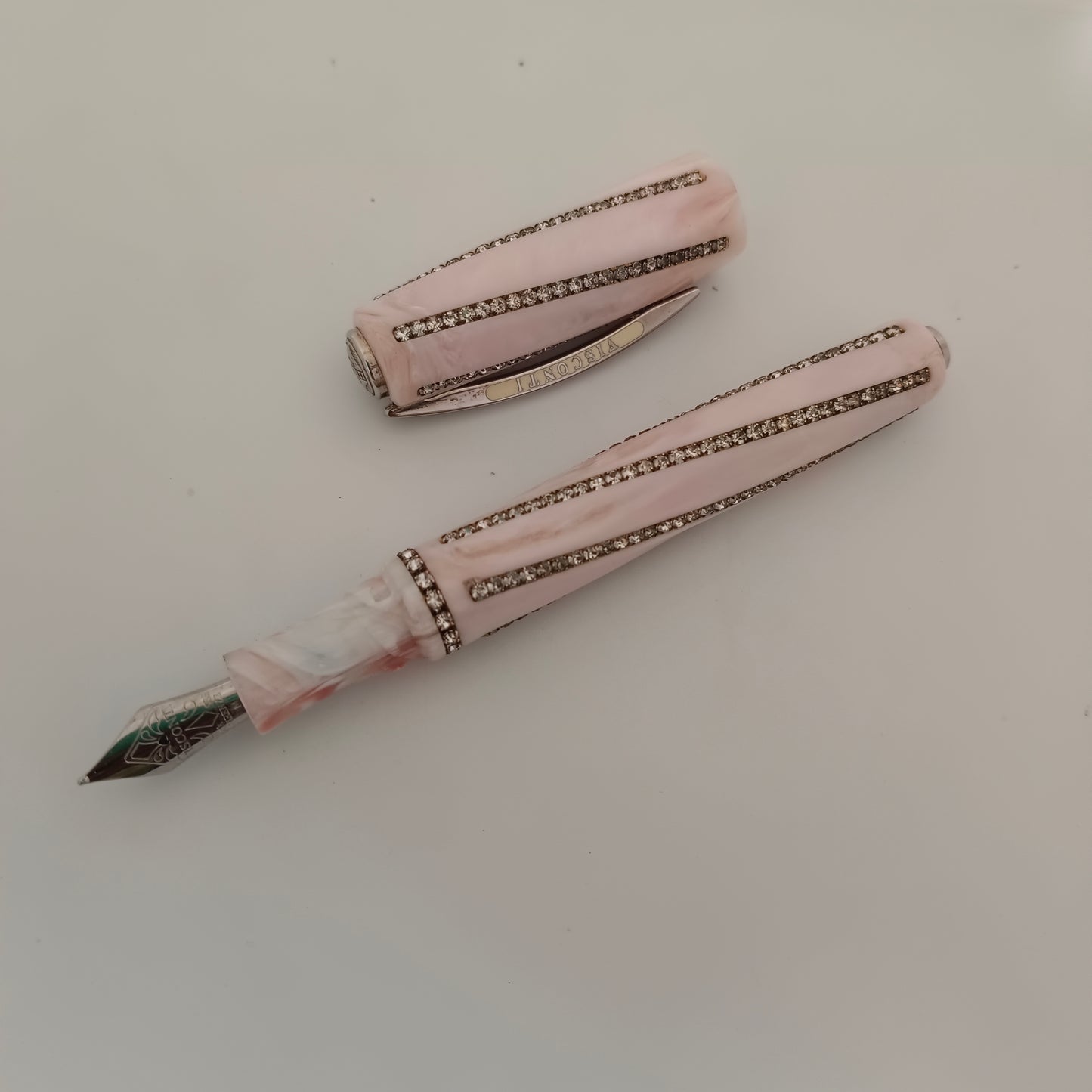 Visconti Divina Royale Peau D'Ange Pink Fountain Pen