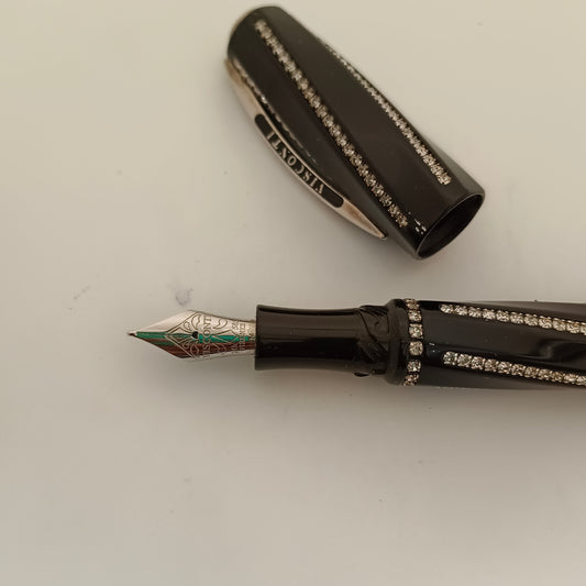 Visconti Divina Royale Black Fountain Pen