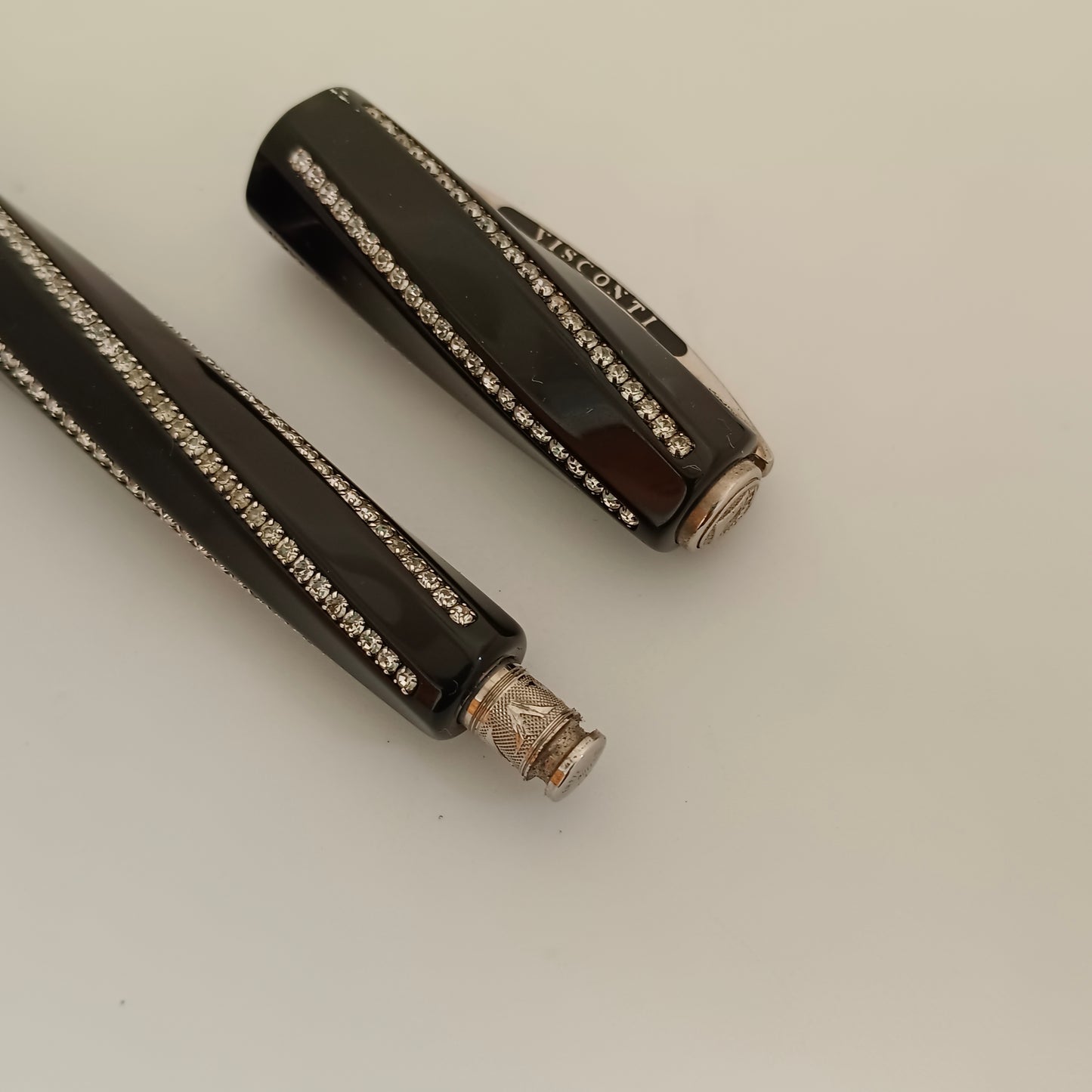 Visconti Divina Royale Black Fountain Pen