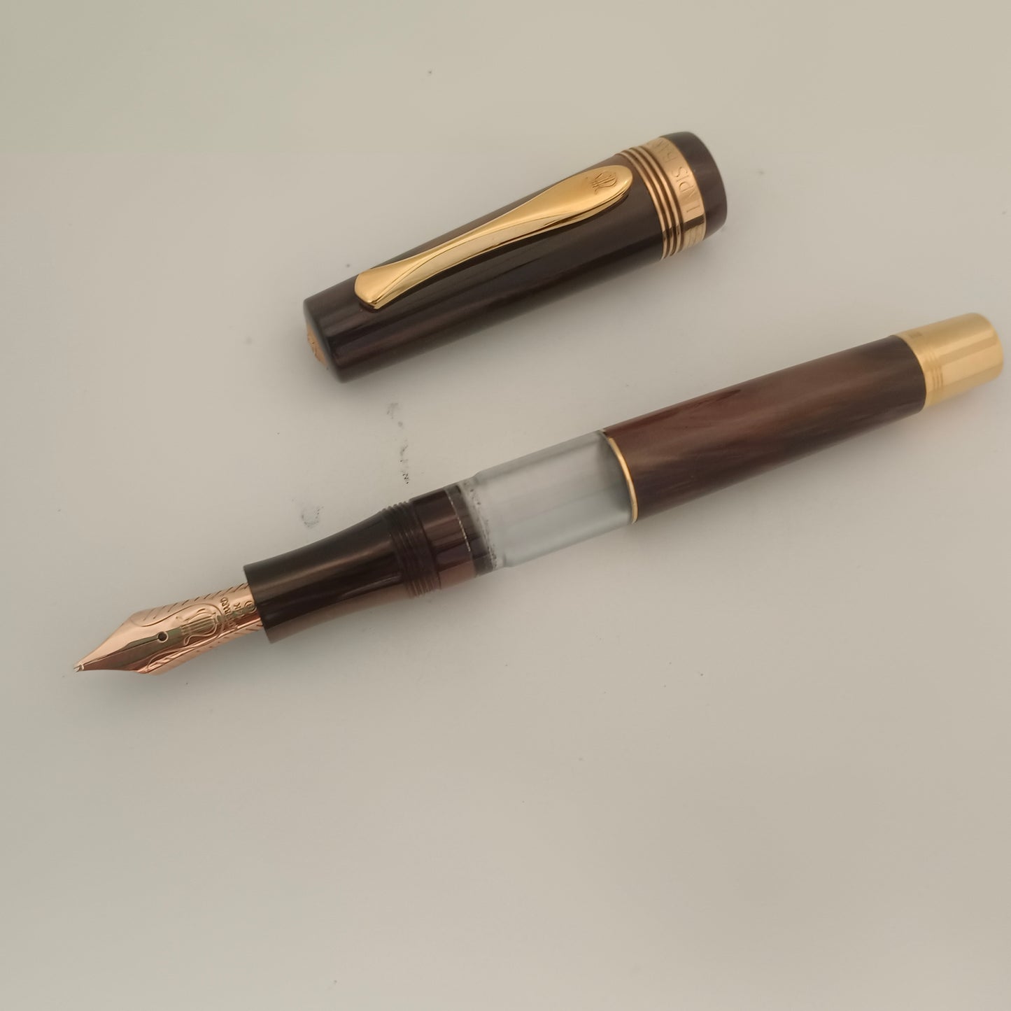 Lapis Bard Classic Windsor Emperador 14K Broad Fountain Pen - Brown Marble