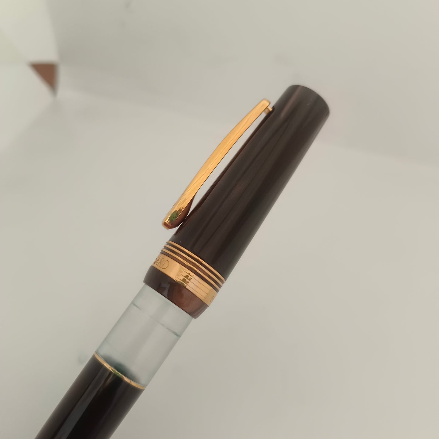 Lapis Bard Classic Windsor Emperador 14K Broad Fountain Pen - Brown Marble