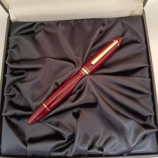 Montblanc Meisterstuck Burgundy Red Legrand fountain pen