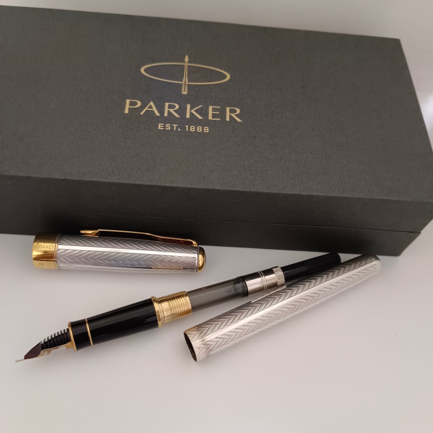 Parker Sonnet Fougere Sterling Silver GT 18Kt Gold Nib Fountain Pen