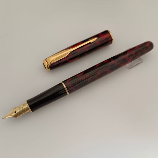Parker Sonnet Red Chinese Lacquer Fountain pen