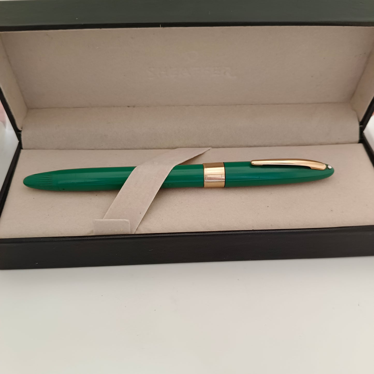 Sheaffer Vintage Snorkel Green Fountain Pen with 14kt Gold Nib