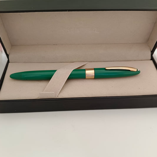 Sheaffer Vintage Snorkel Green Fountain Pen with 14kt Gold Nib