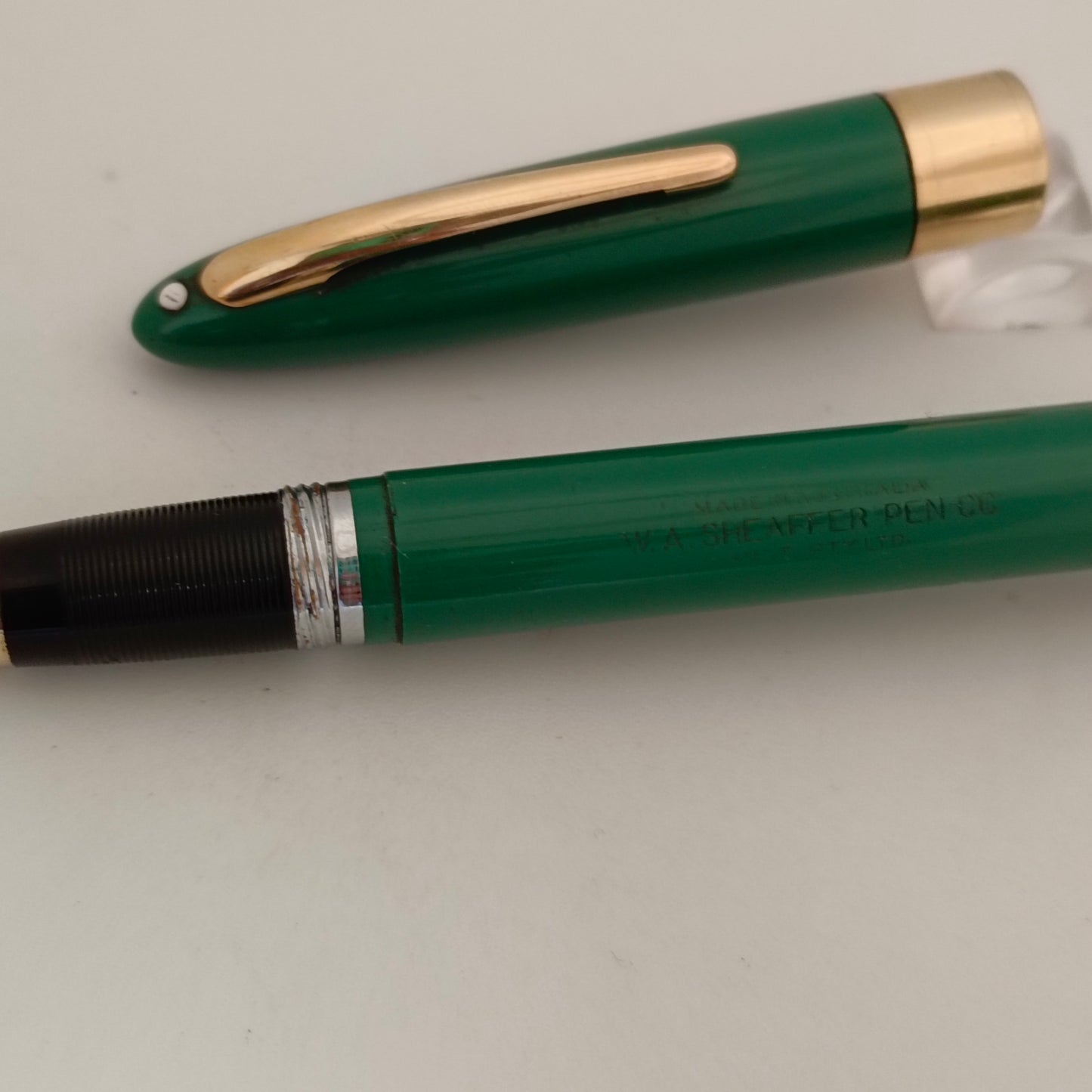Sheaffer Vintage Snorkel Green Fountain Pen with 14kt Gold Nib