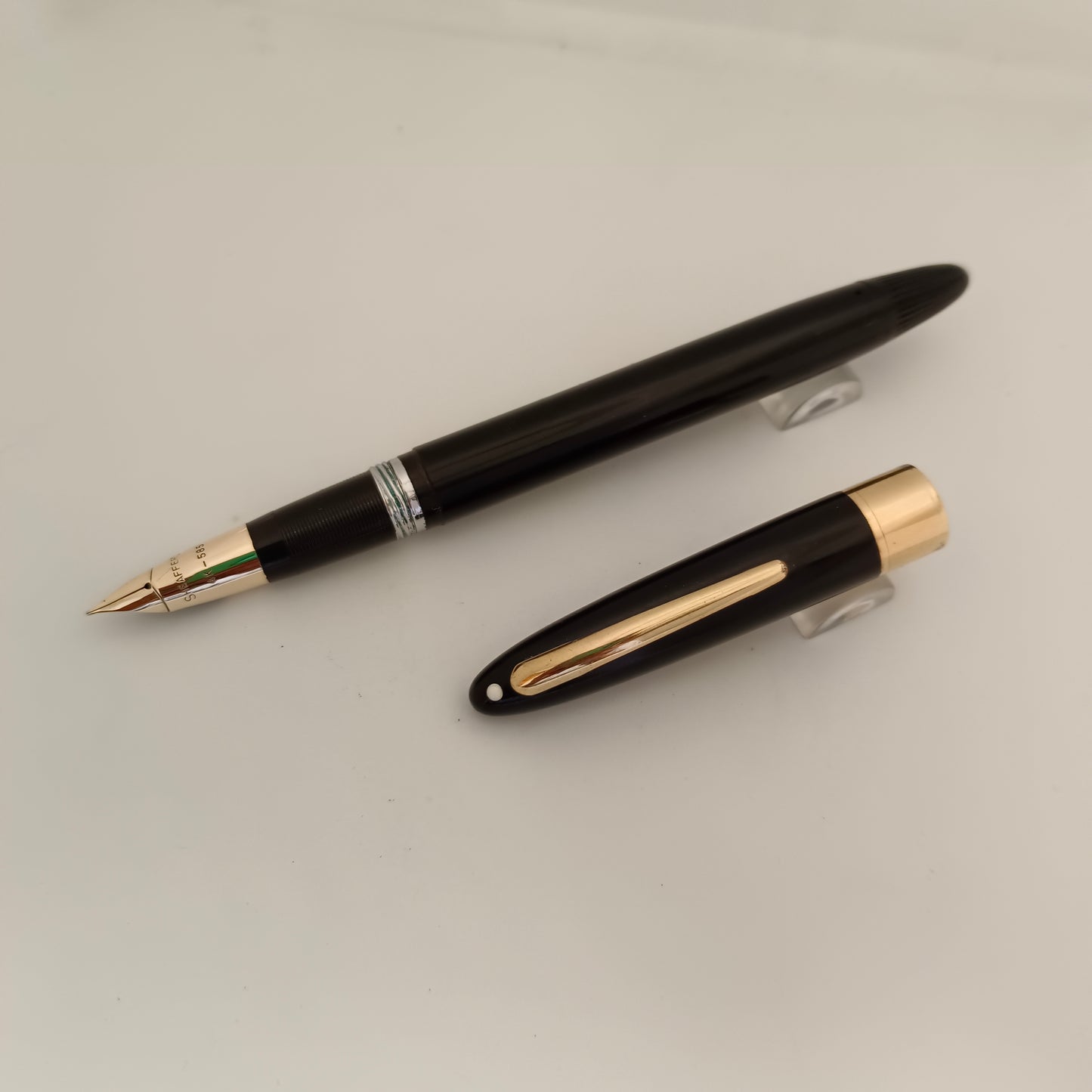 Sheaffer Vintage Black Snorkel Fountain Pen with 14kt Gold Nib