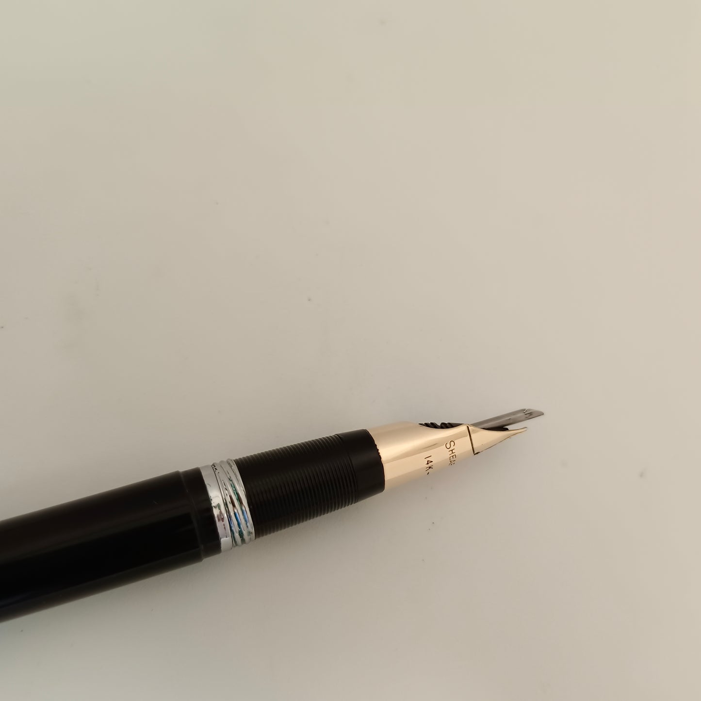 Sheaffer Vintage Black Snorkel Fountain Pen with 14kt Gold Nib