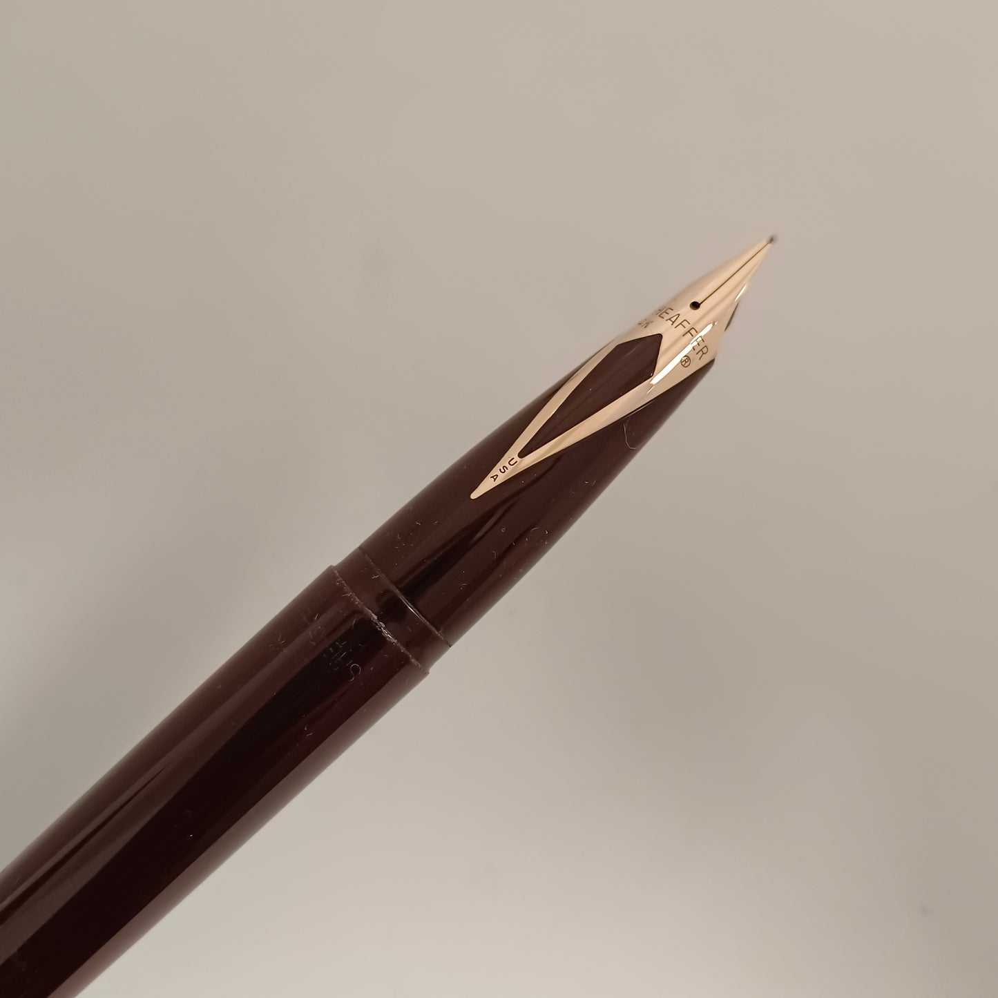 Sheaffer Imperial Touchdown Fountain Desk Pen - Burgundy