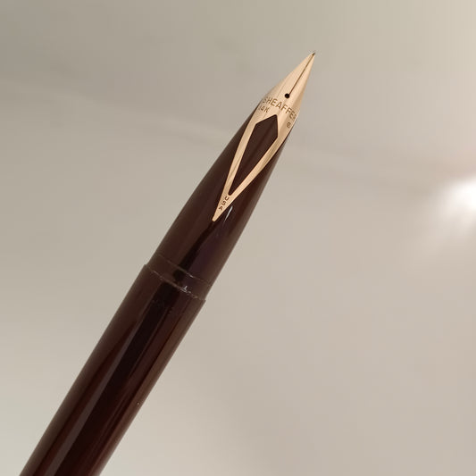 Sheaffer Imperial Touchdown Fountain Desk Pen - Burgundy