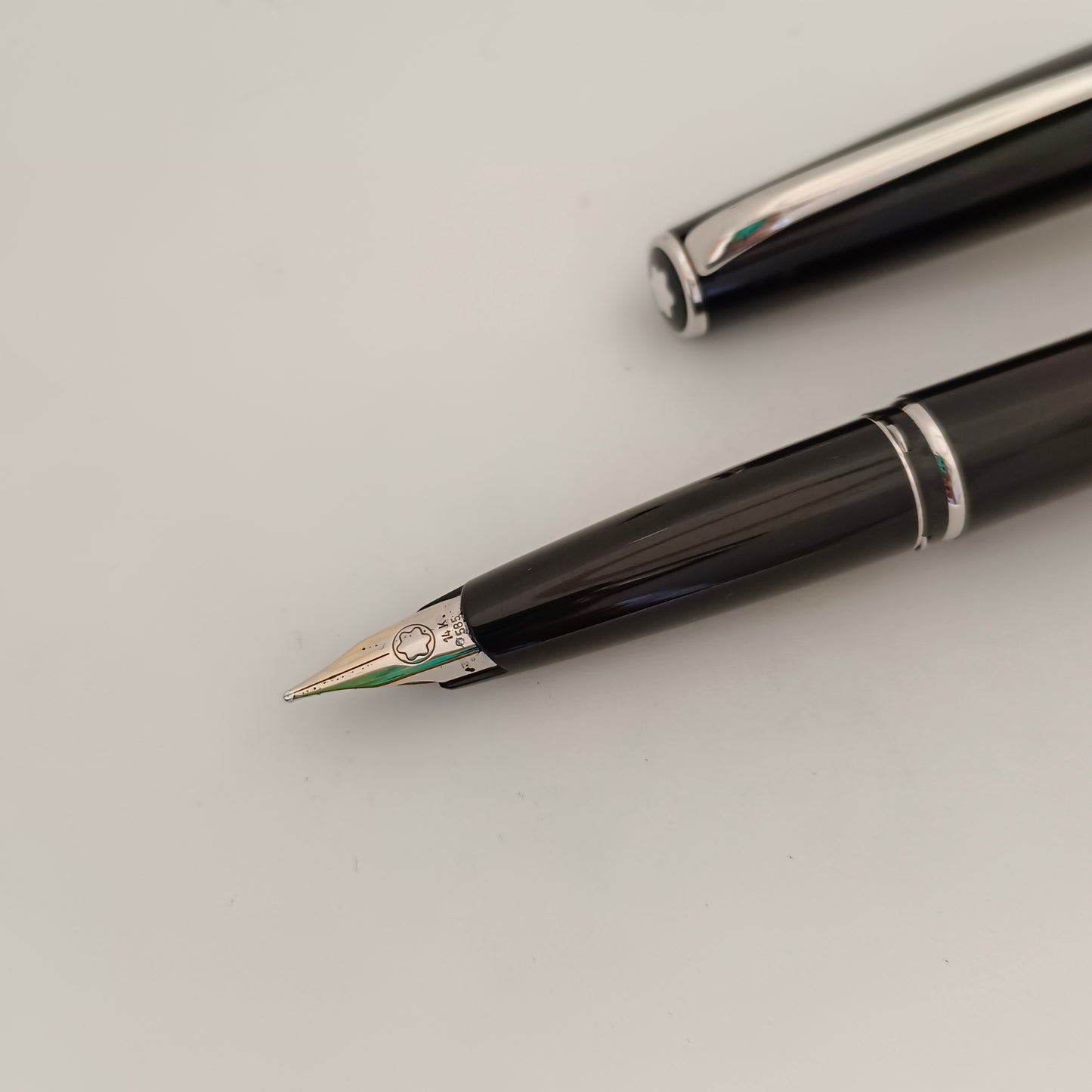 Montblanc Generation Black Fountain Pen Platinum Trim Made In Germany