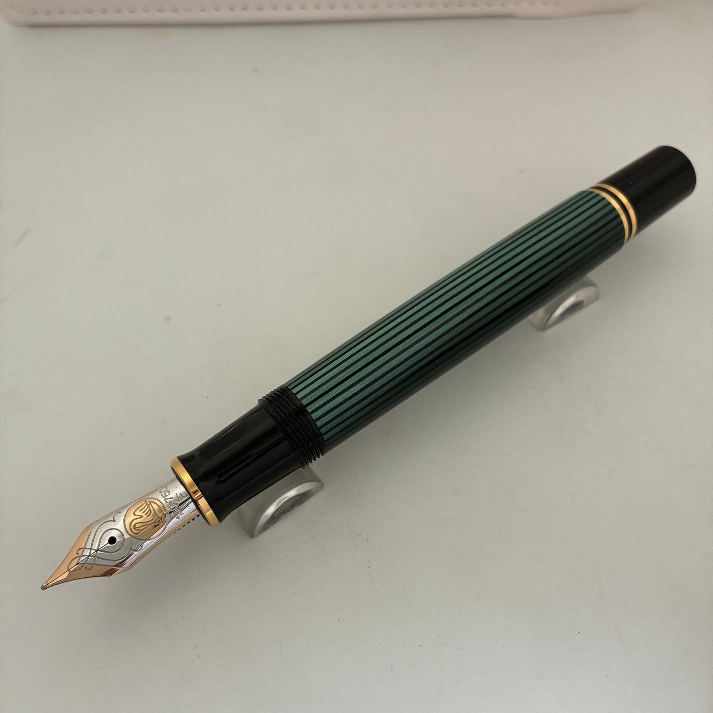 Pelikan SOUVERAN M800 Black/Green Fountain Pen
