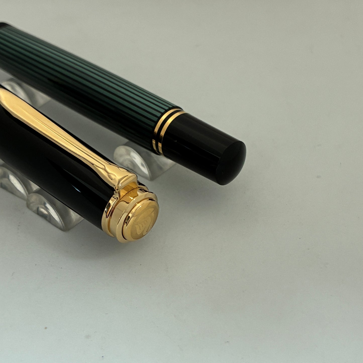 Pelikan SOUVERAN M800 Black/Green Fountain Pen