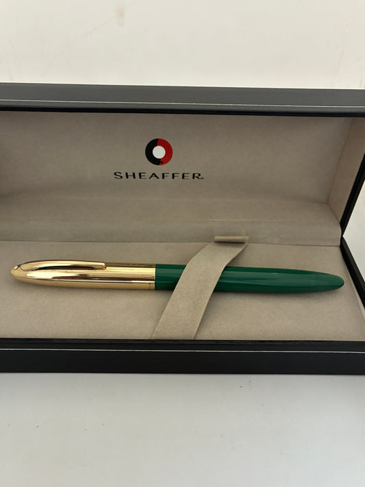 Sheaffer Vintage Snorkel Green Fountain Pen with 14kt Gold Nib