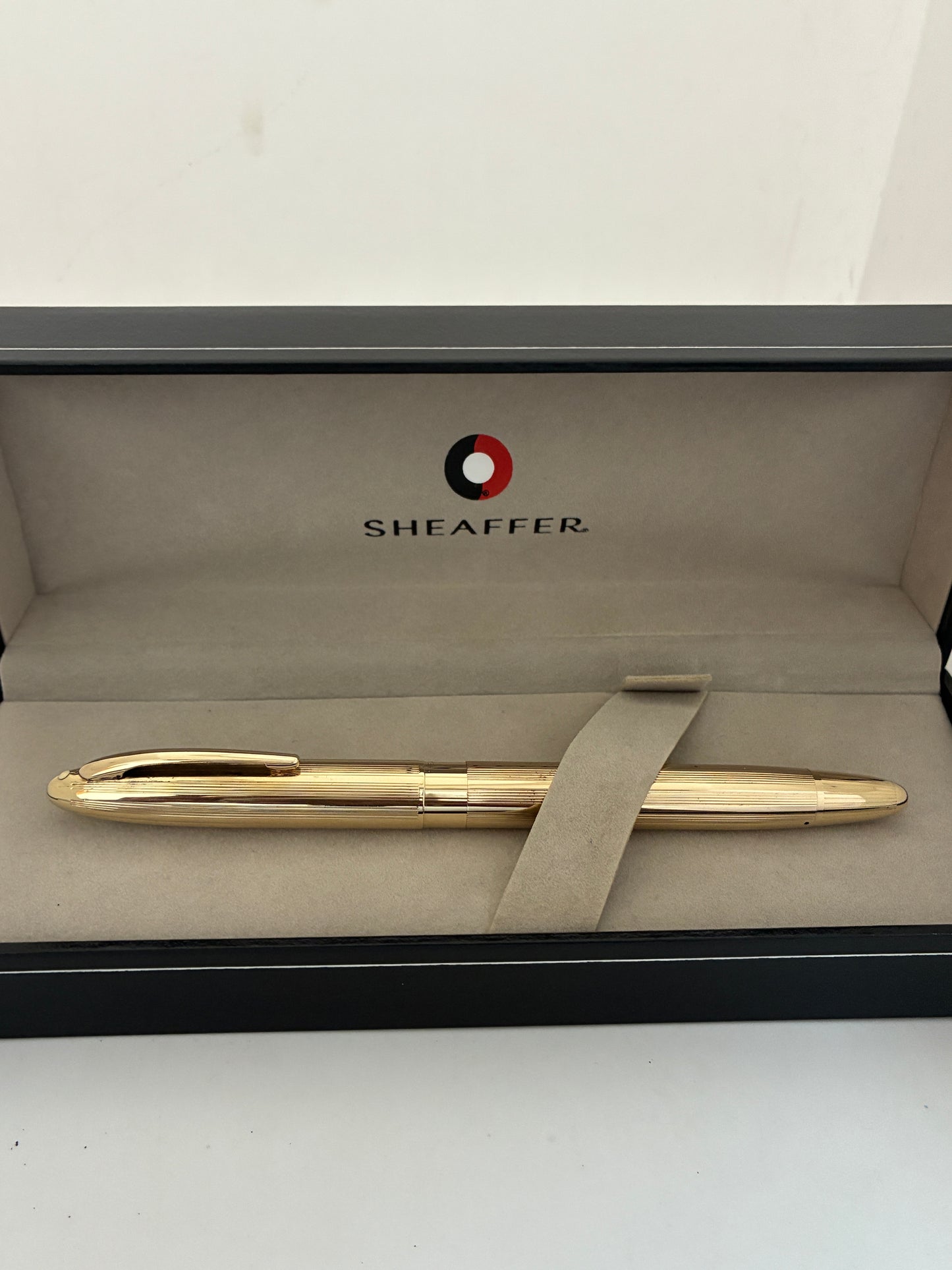 Sheaffer golden Snorkel triumph 14kt gold fountain pen