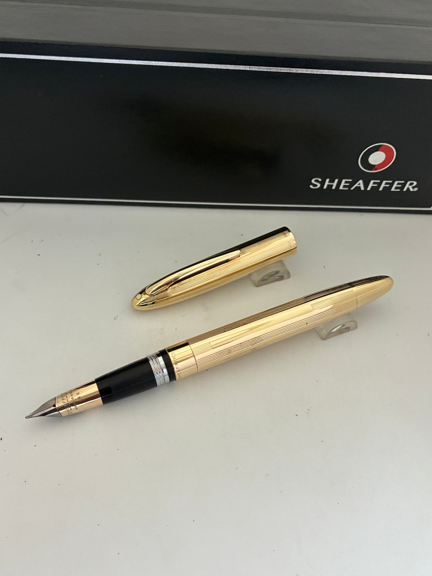 Sheaffer golden Snorkel triumph 14kt gold fountain pen