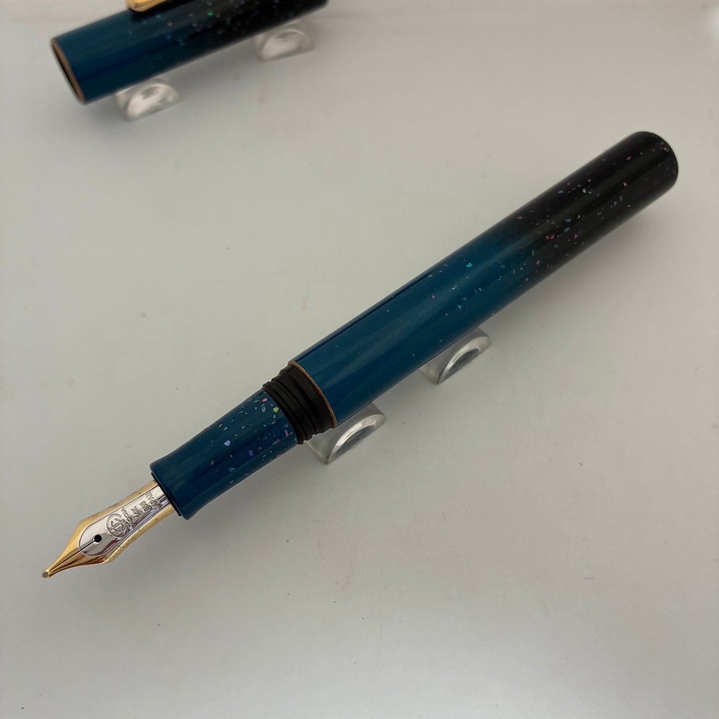 Taccia Hyakko- Hisho II Hoshi-kage Fountain Pen