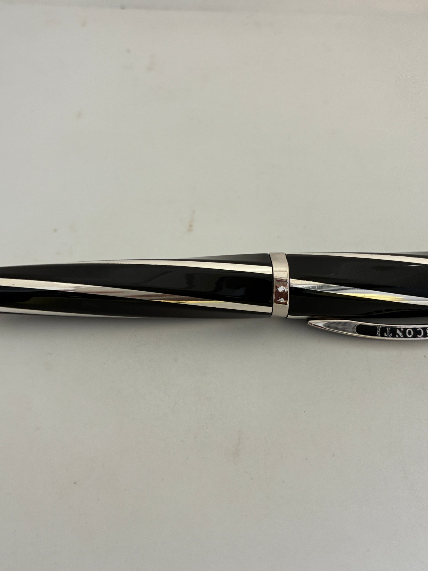Visconti Divina Elegance Black Ballpoint Pen Made in Italy