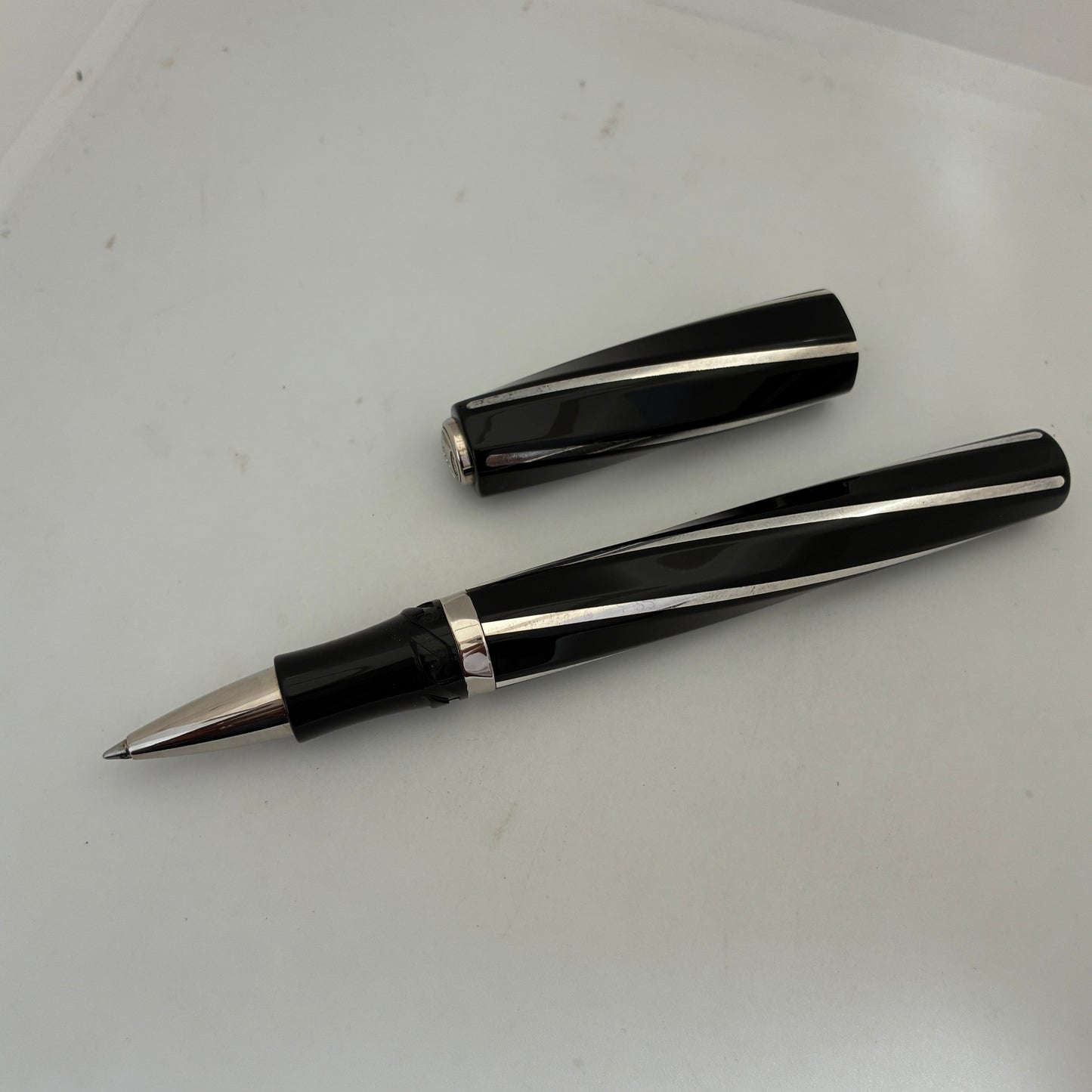 Visconti Divina Elegance Black Oversize Rollerball Pen