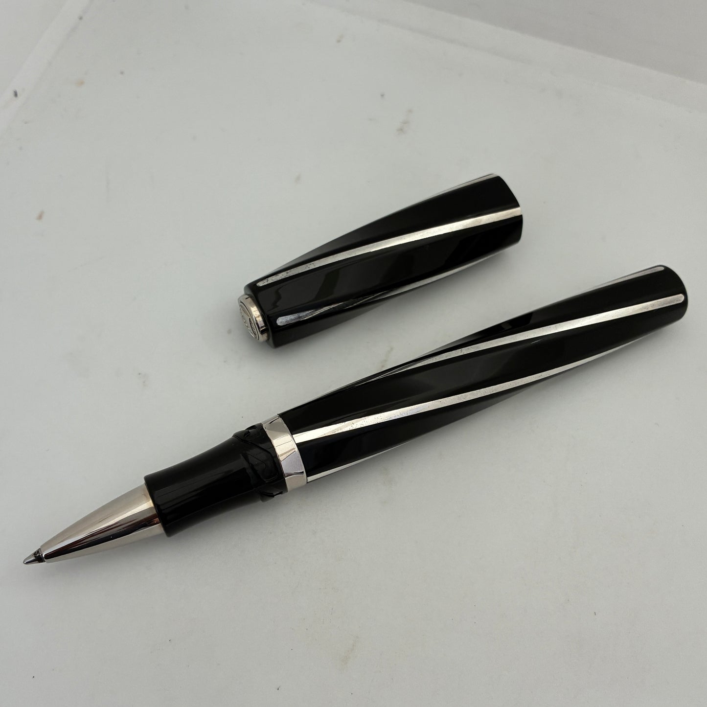 Visconti Divina Elegance Black Oversize Rollerball Pen