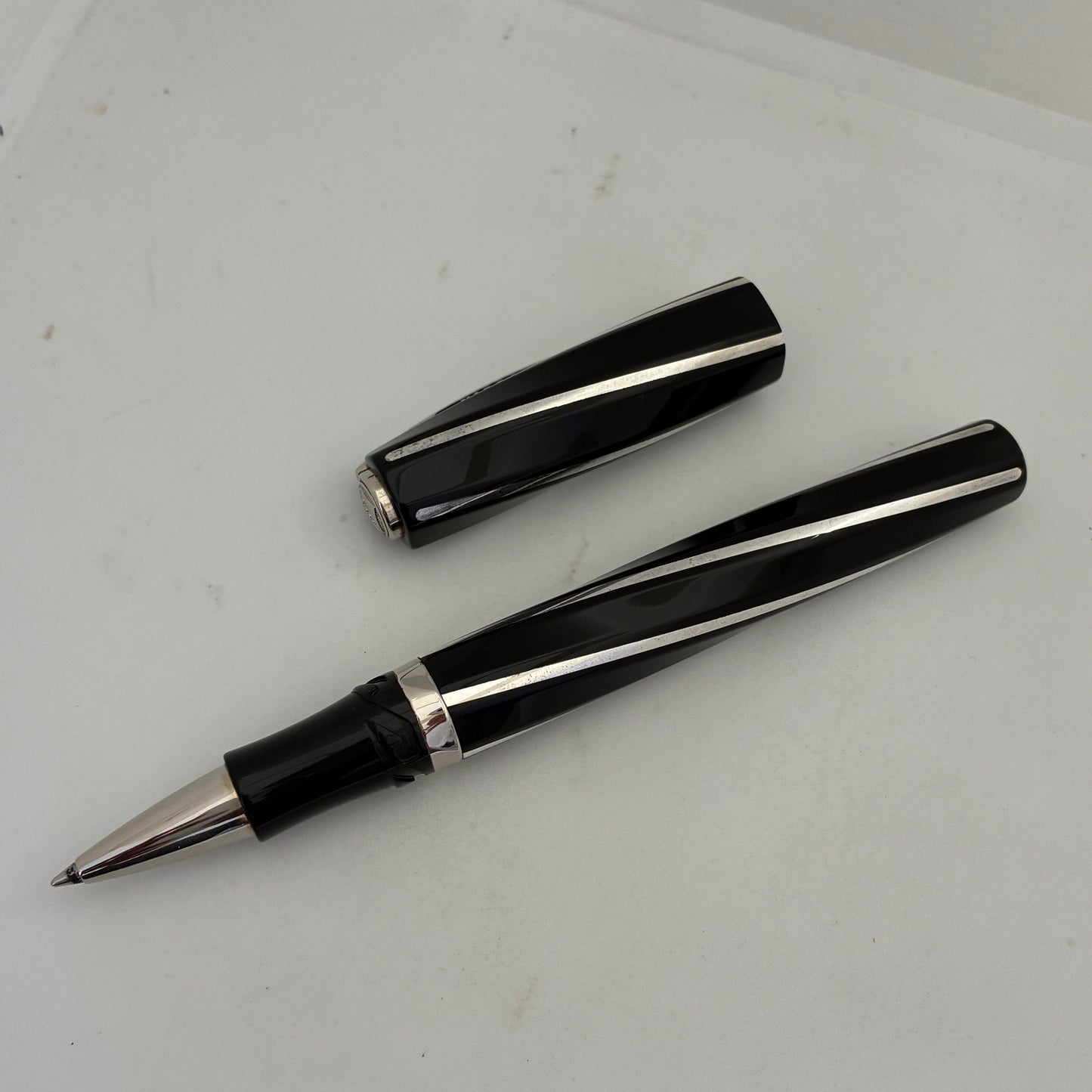 Visconti Divina Elegance Black Oversize Rollerball Pen