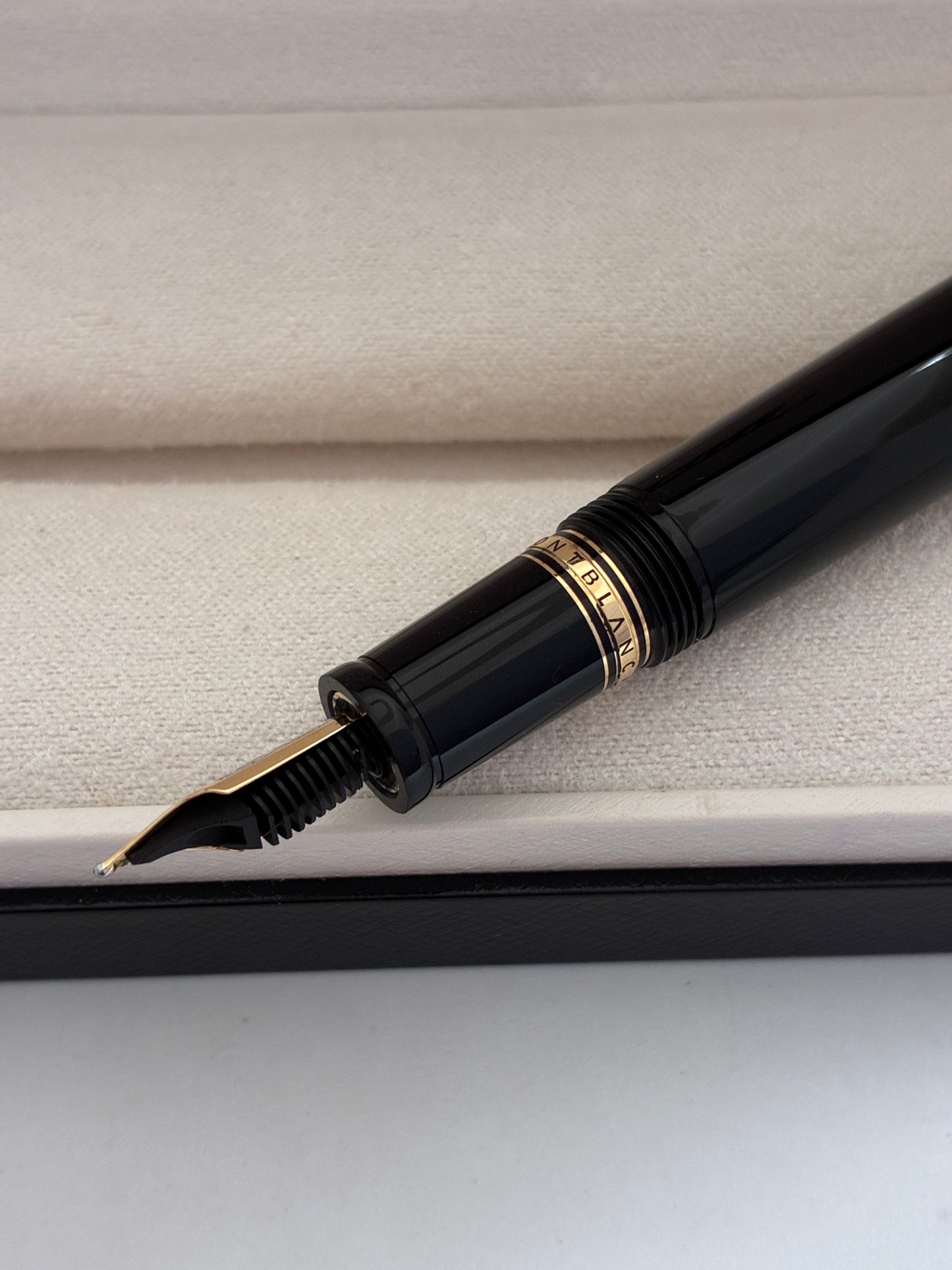 Montblanc Boheme Je t'aime Fountain Pen