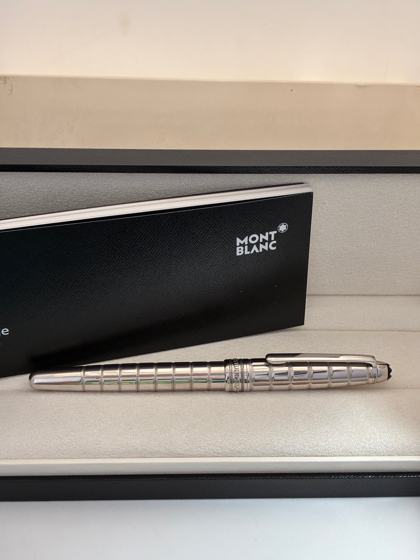 Montblanc Solitaire Platinum Plated Classique No. 144  Rollerball Pen