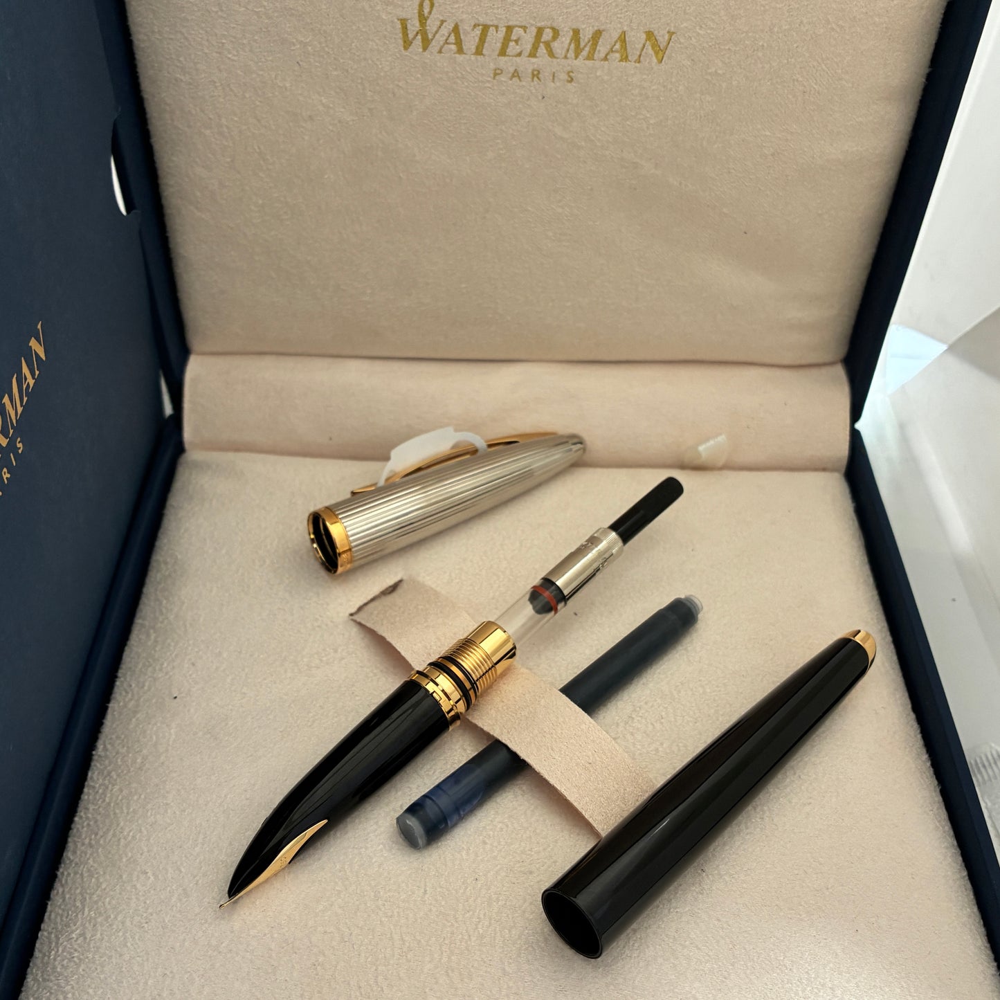 Waterman Carene Deluxe Black Fountain Pen - Made In France