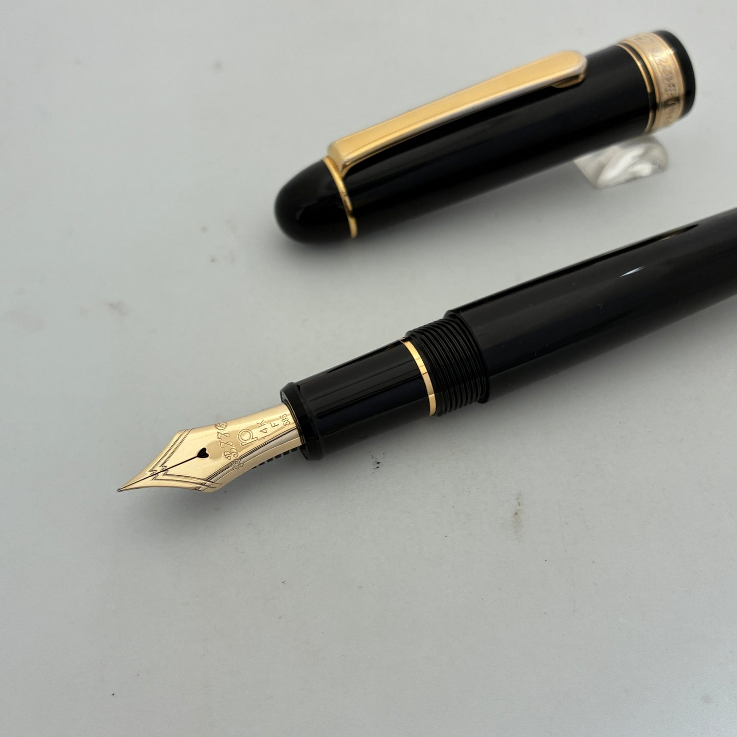 PLATINUM 3776 CENTURY BLACK Fountain Pen  (GT)